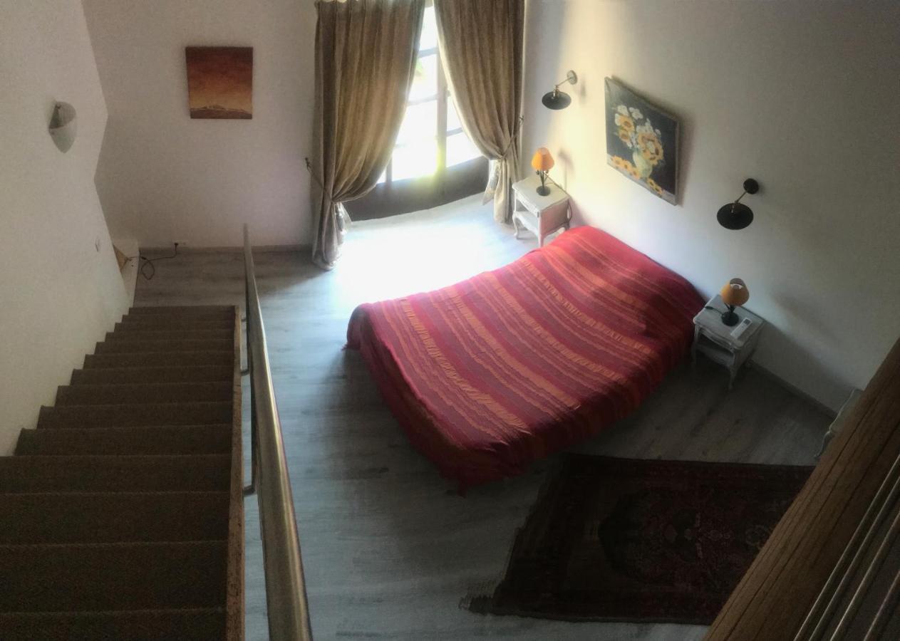 Chambres D Hotes De Charme Dans Mas La Souvine Du 17Eme, Chambres Climatisees Bedarrides Luaran gambar