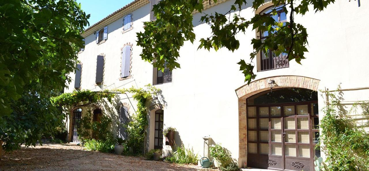 Chambres D Hotes De Charme Dans Mas La Souvine Du 17Eme, Chambres Climatisees Bedarrides Luaran gambar