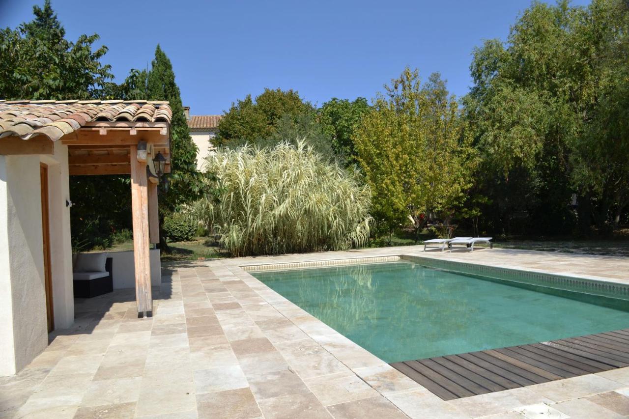 Chambres D Hotes De Charme Dans Mas La Souvine Du 17Eme, Chambres Climatisees Bedarrides Luaran gambar