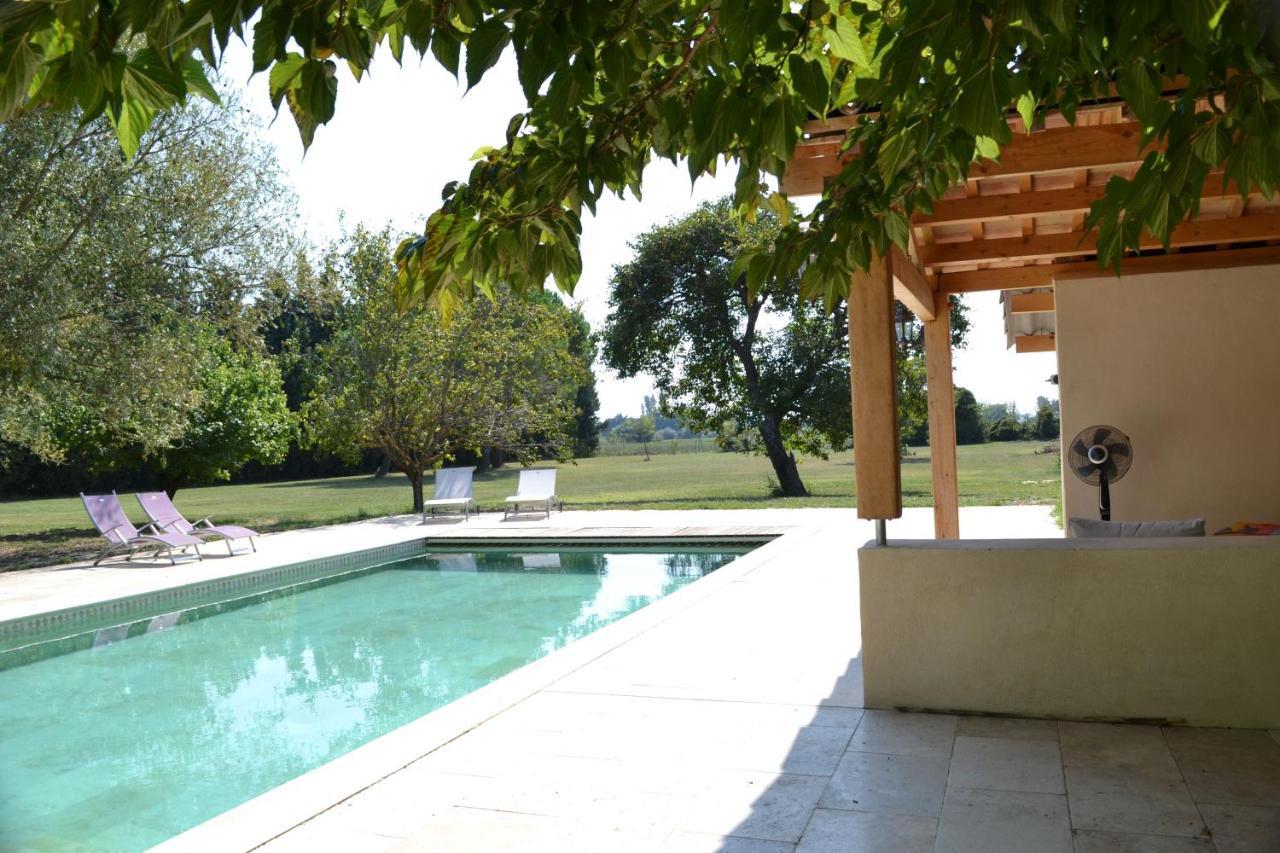 Chambres D Hotes De Charme Dans Mas La Souvine Du 17Eme, Chambres Climatisees Bedarrides Luaran gambar